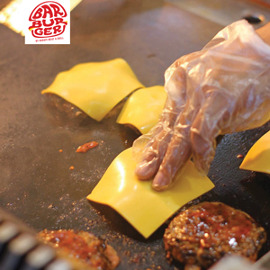 7 Street Food Terbaik, ada Burger Enak Hingga Bakso